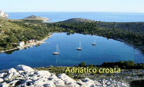 Imagen simbólica de Milán - la escalinata de Milán - una casa de la alta cultura